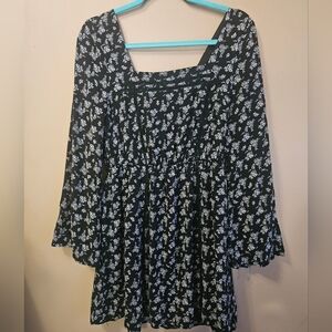 Miami Women's Size M Micro Floral Mini Dress Longsleeve